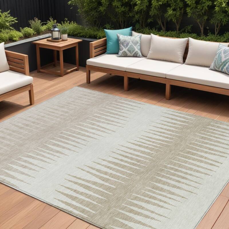 HomeRoots Striped Transitional Rectangle Outdoor Rug - 9' X 12'
