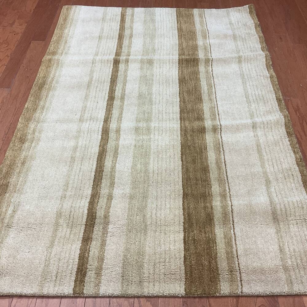 HERAT ORIENTAL 4' x 6' Handmade Vertical Stripe Tibetan Wool Rug - 4' x 6'