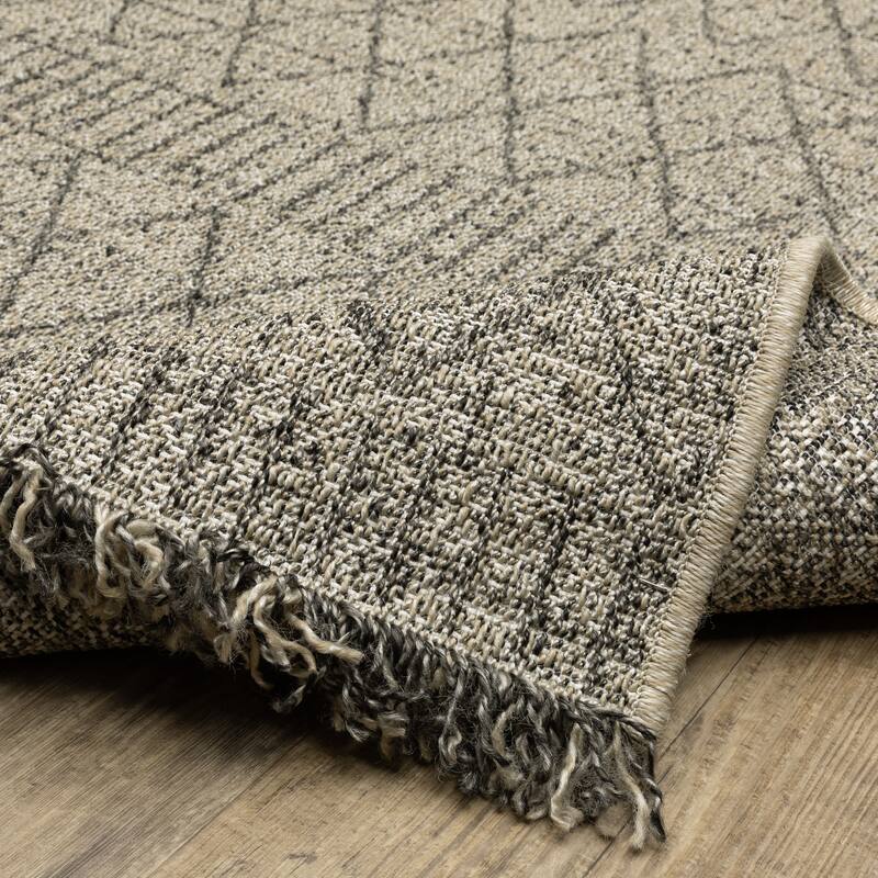 Style Haven Grayton Textured Geometric Beige/ Black Indoor-Outdoor Fringe Edge Rug