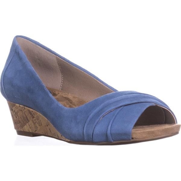 Giani Bernini GB35 Rivey Peep Toe Wedge Pump Sandals Vintage Jeans Size 100 Giani Bernini GB35 Rivey Peep Toe Wedge Pump Sandals Vintage Jeans Size 100