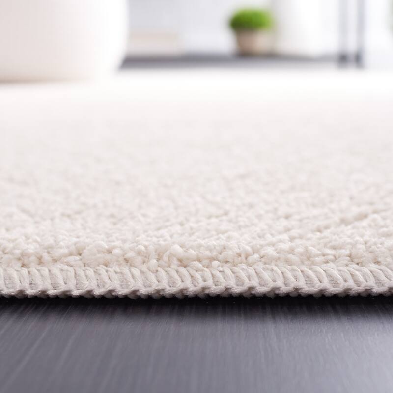 SAFAVIEH Plain and Solid Cathryn Geometric Rug