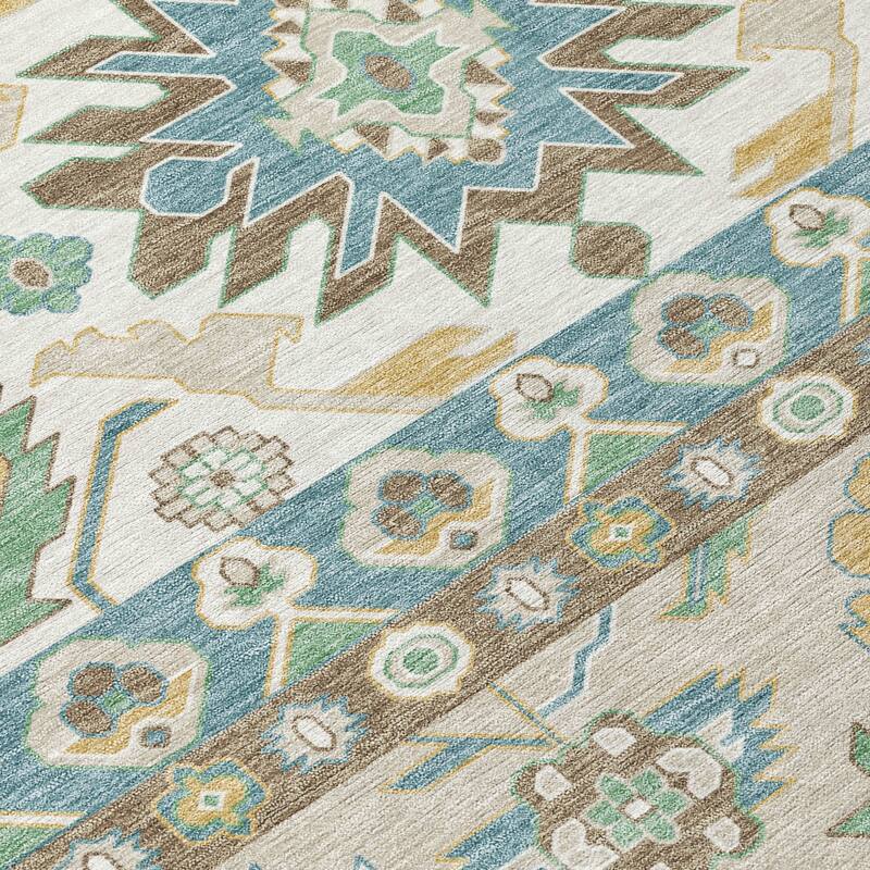 Machine Washable Indoor/ Outdoor Traditional Aspen Chantille Rug