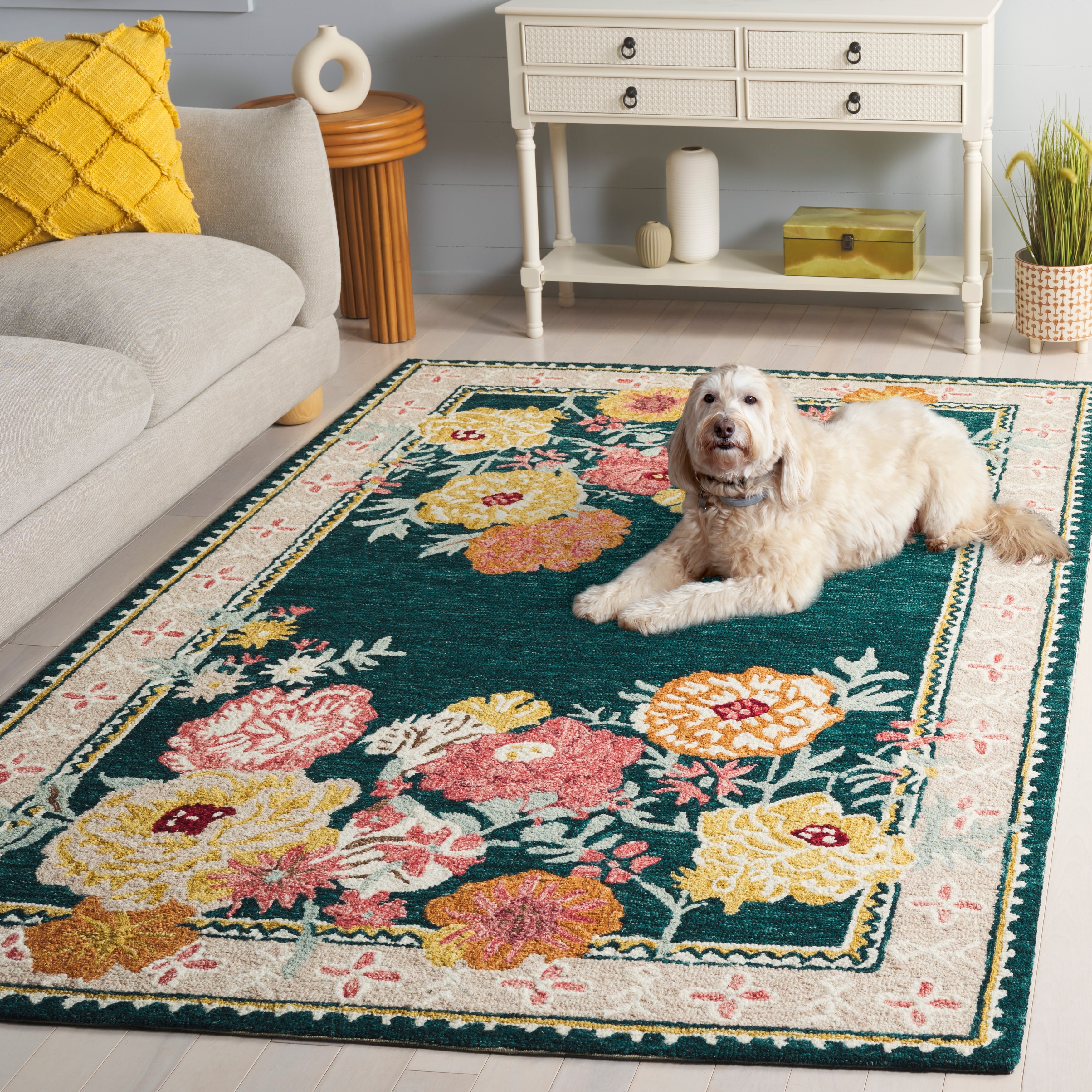 SAFAVIEH Handmade Jardin Pamina Floral Wool Rug - Overstock - 43179083