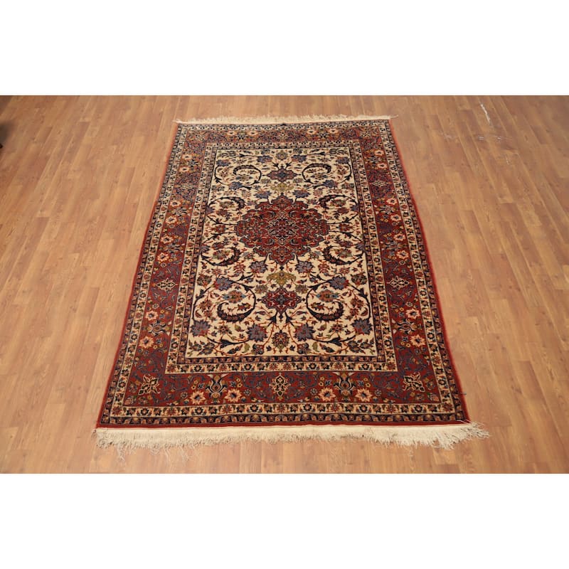 Hand Knotted Oriental 100% Wool Carpet Traditional Floral Beige & Ivories Isfahan Area Rug - 7' 5'' X 5' 1''