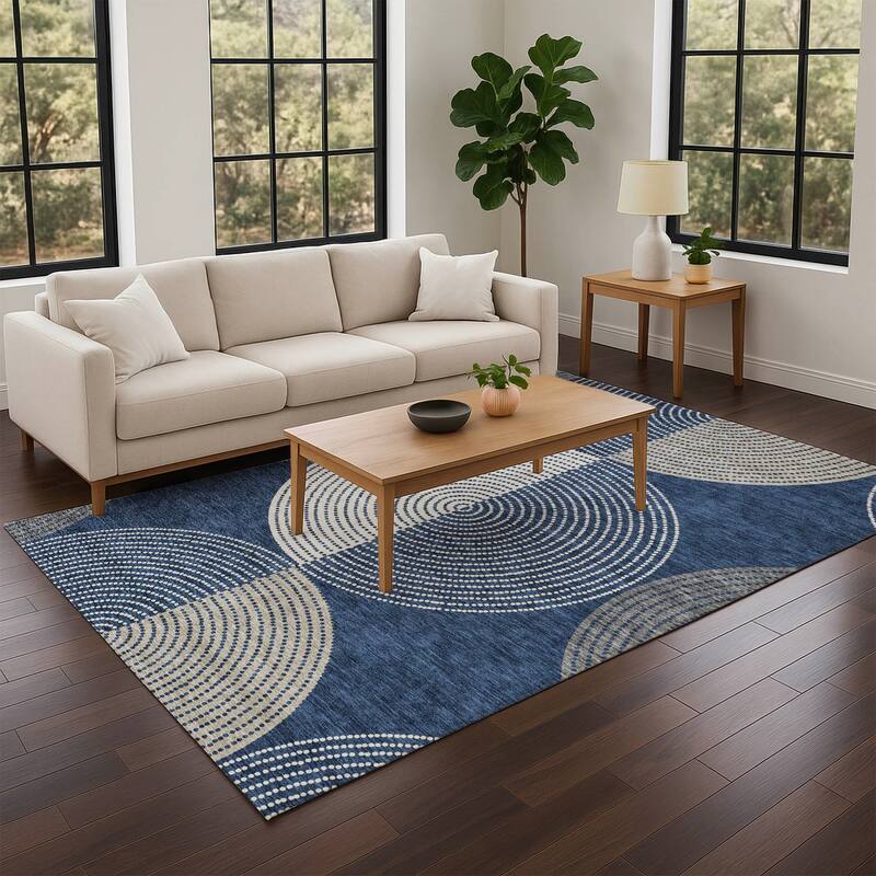 Machine Washable Indoor/ Outdoor Casual Circles Chantille Rug