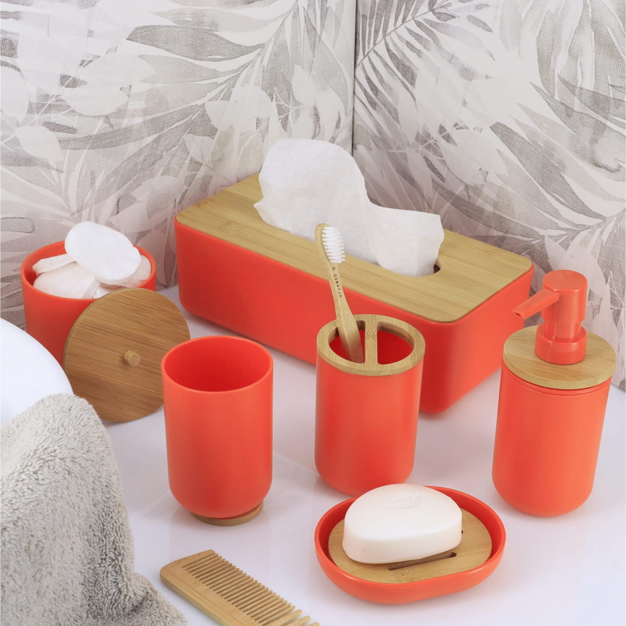 https://ak1.ostkcdn.com/images/products/is/images/direct/95e59b0db530785d17f675b56e3f82155a44f231/Padang-Bathroom-Accessories-Set-Bamboo.jpg