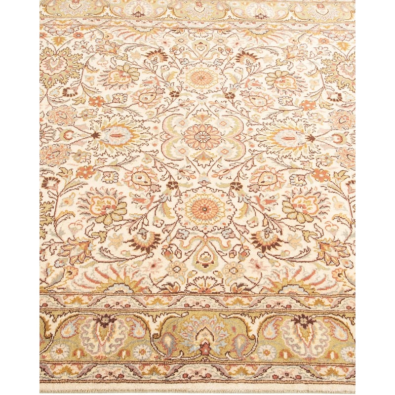 Overton Handknotted Wool Traditional Oriental Beige Area Rug - 4' x 6'
