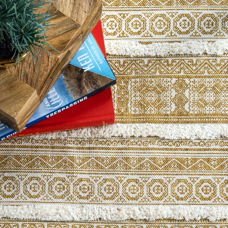 Nuloom Rasmus Greek Frieze Stripes Area Rug
