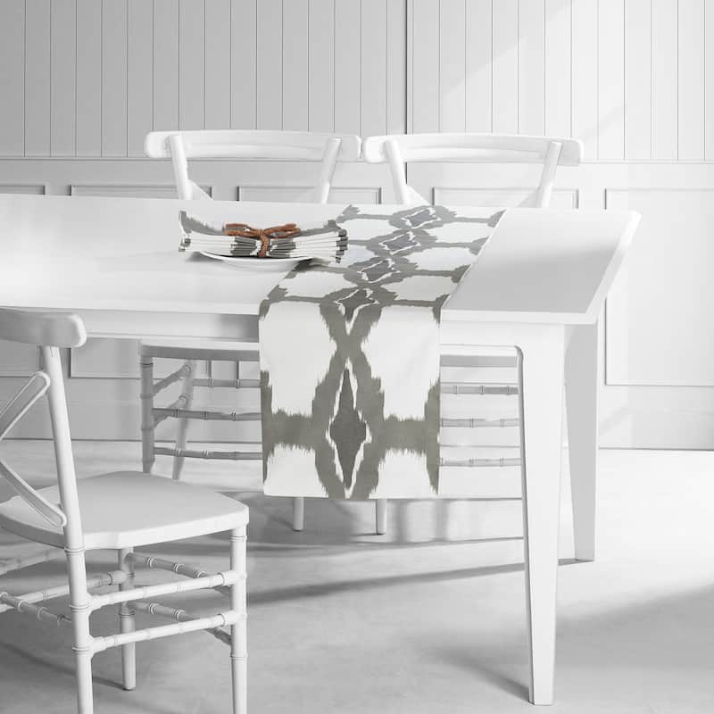 Exclusive Fabrics Sorong Printed Cotton Table Runner & Placemats