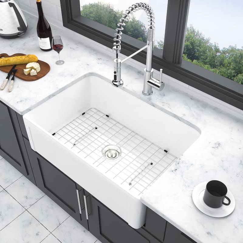 30'' White Farmhouse Single Bowl Ceramic Kitchen Sink - 30'' x 20'' x 10''