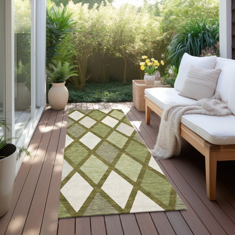 Machine Washable Indoor/ Outdoor Chantille Prism Diamond Rug - Olive - 2'3" x 7'6"