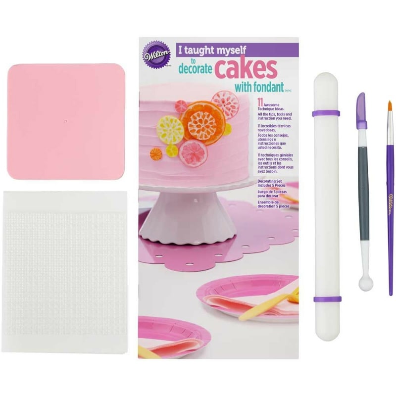Shop Wilton 2104 6086 I Taught Myself Fondant Cake Decorating Book