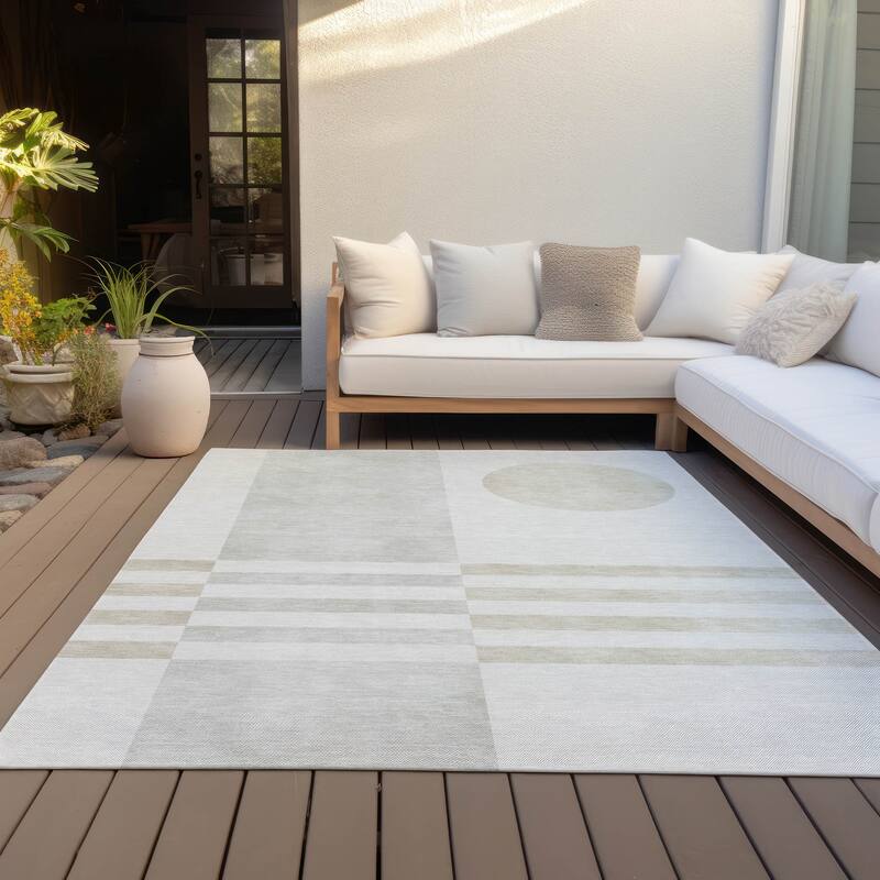 Machine Washable Indoor/Outdoor Modern Fusion Chantille Rug - Linen - 9' x 12'