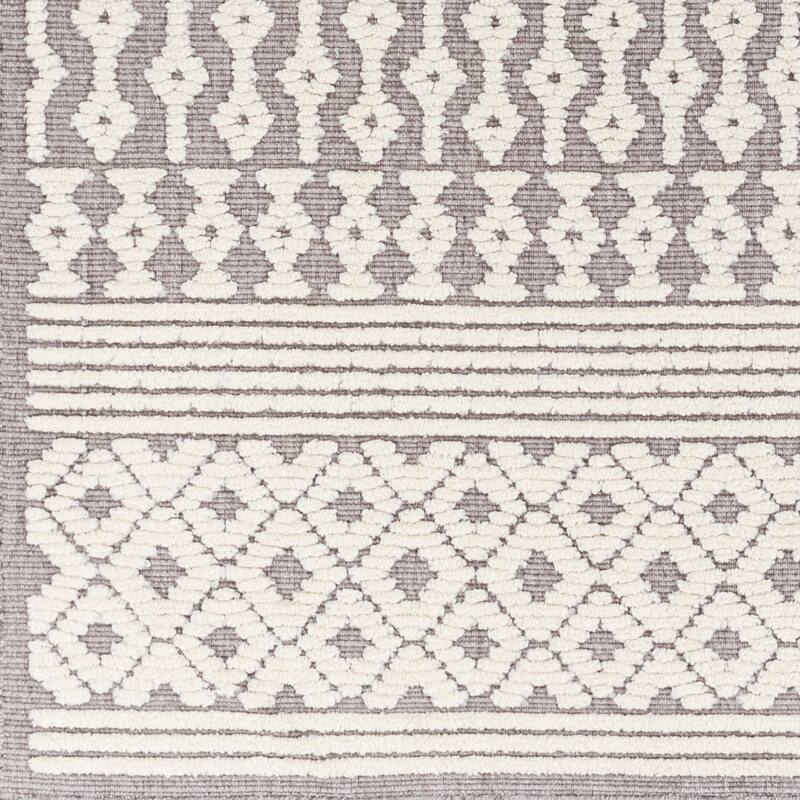 Livabliss Engton Chevron Stripe Machine Washable Area Rug