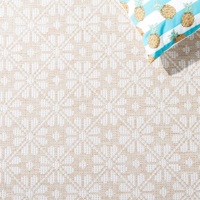 Martha Stewart by SAFAVIEH Matty Indoor/ Outdoor Rug