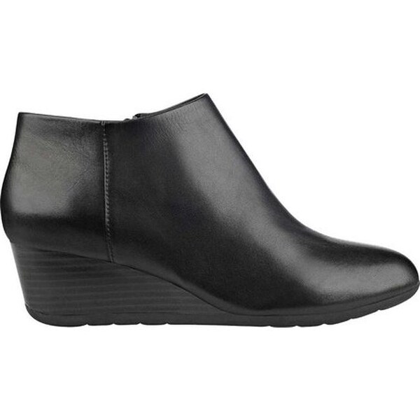 easy spirit leather booties