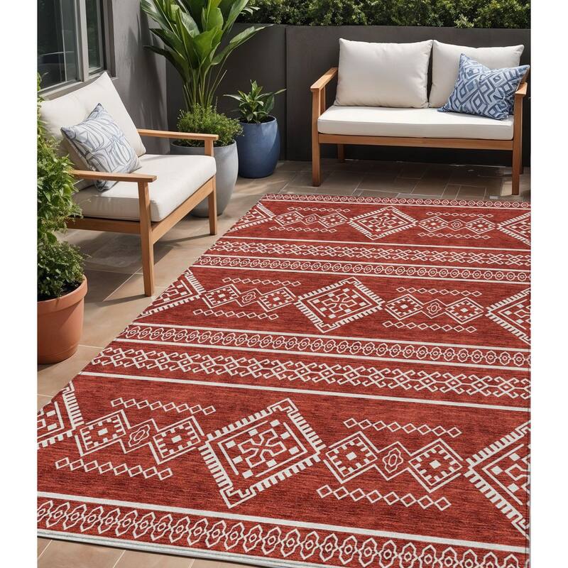 HomeRoots Southwestern Transitional Rectangle Outdoor Rug - 5' X 8'