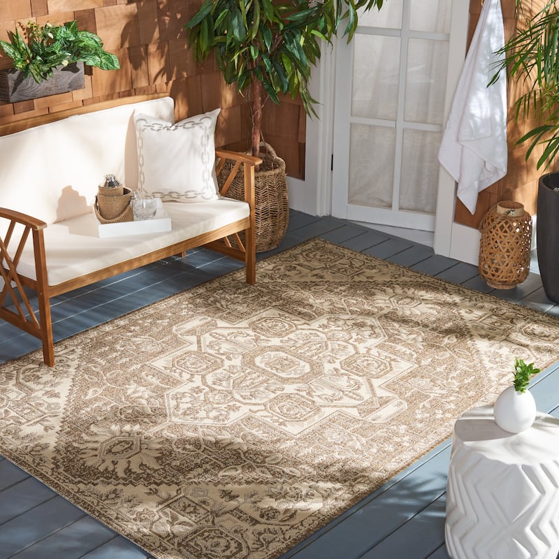 SAFAVIEH Beach House Caoimhe Indoor/ Outdoor Patio Backyard Rug - 4' x 6' - Cream/Beige