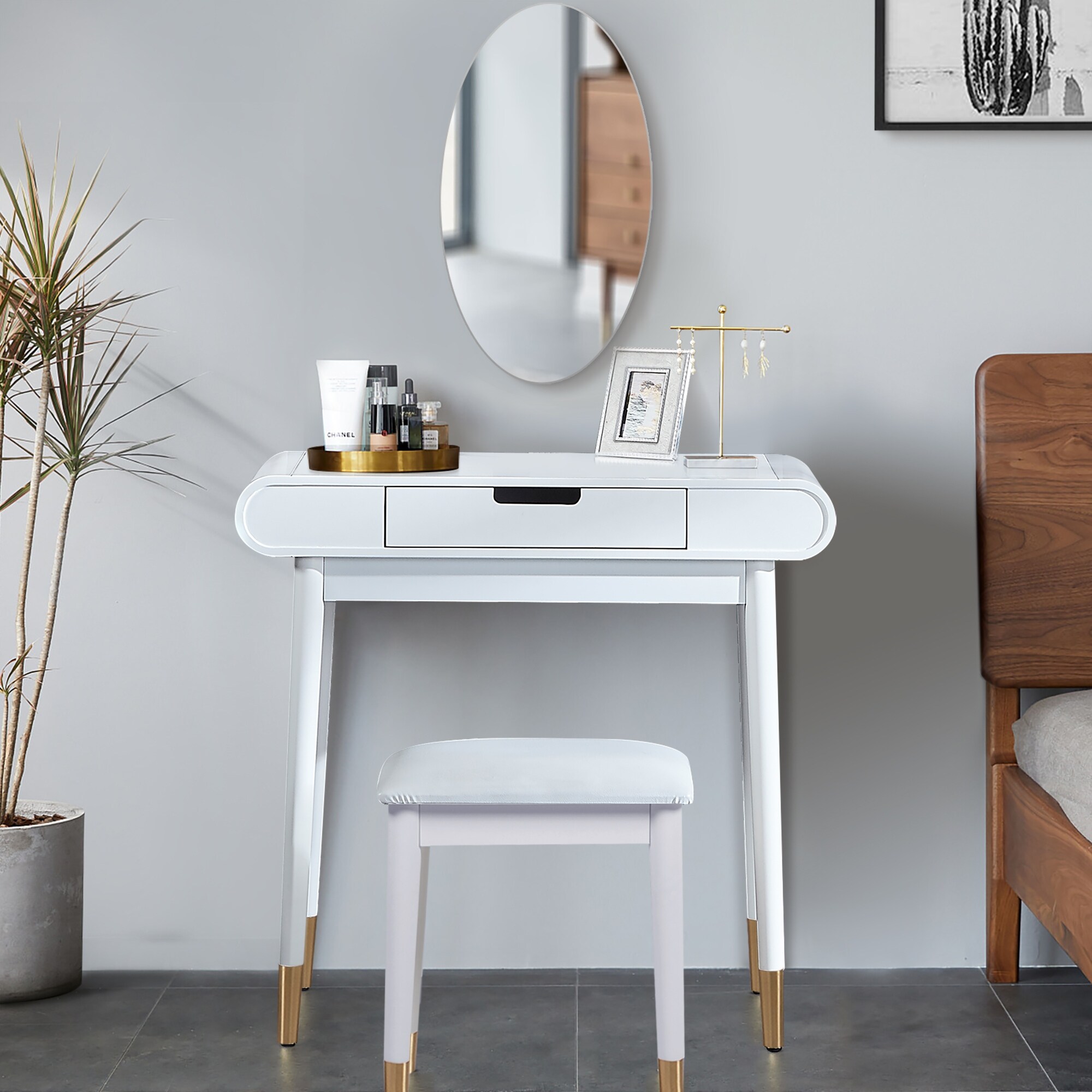 White gloss makeup vanity discount