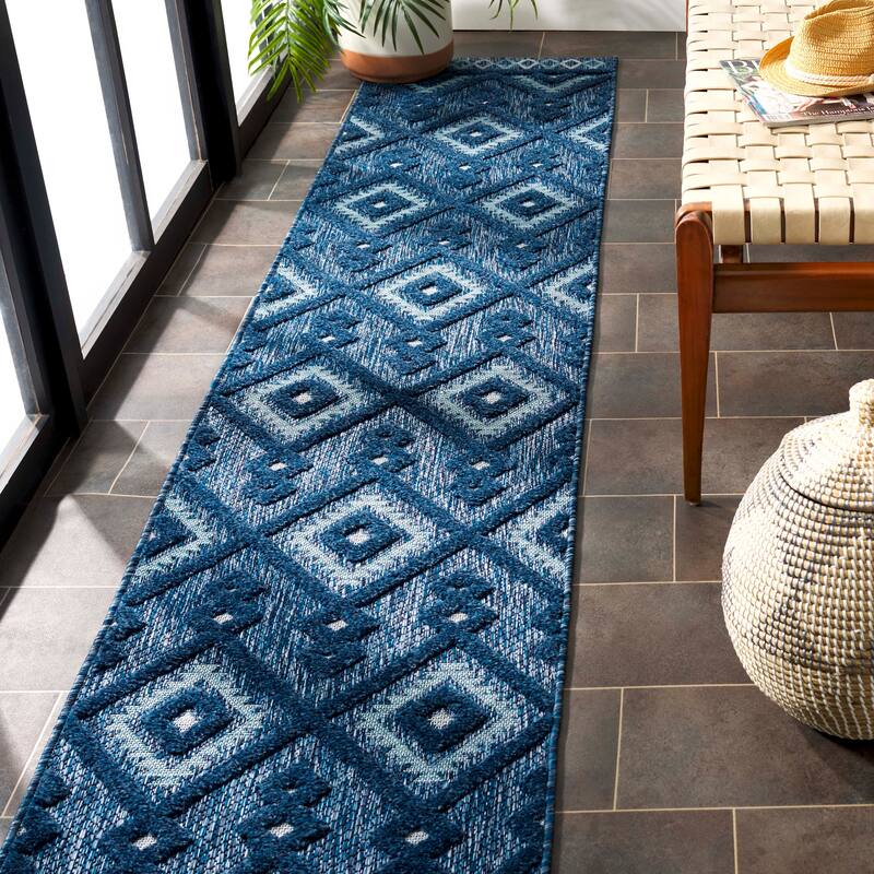 SAFAVIEH Santorini Annigje Indoor/Outdoor Rug - 2' x 10' Runner