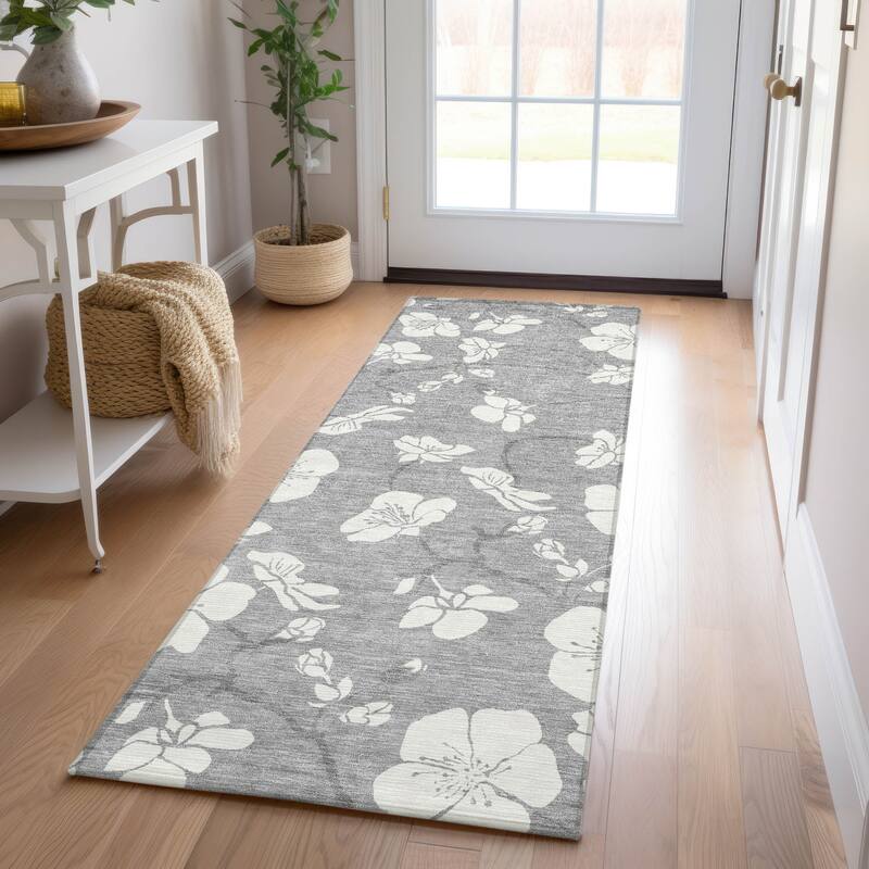 Machine Washable Indoor/ Outdoor Calm Floral Chantille Rug - Gray - 2'3" x 7'6"