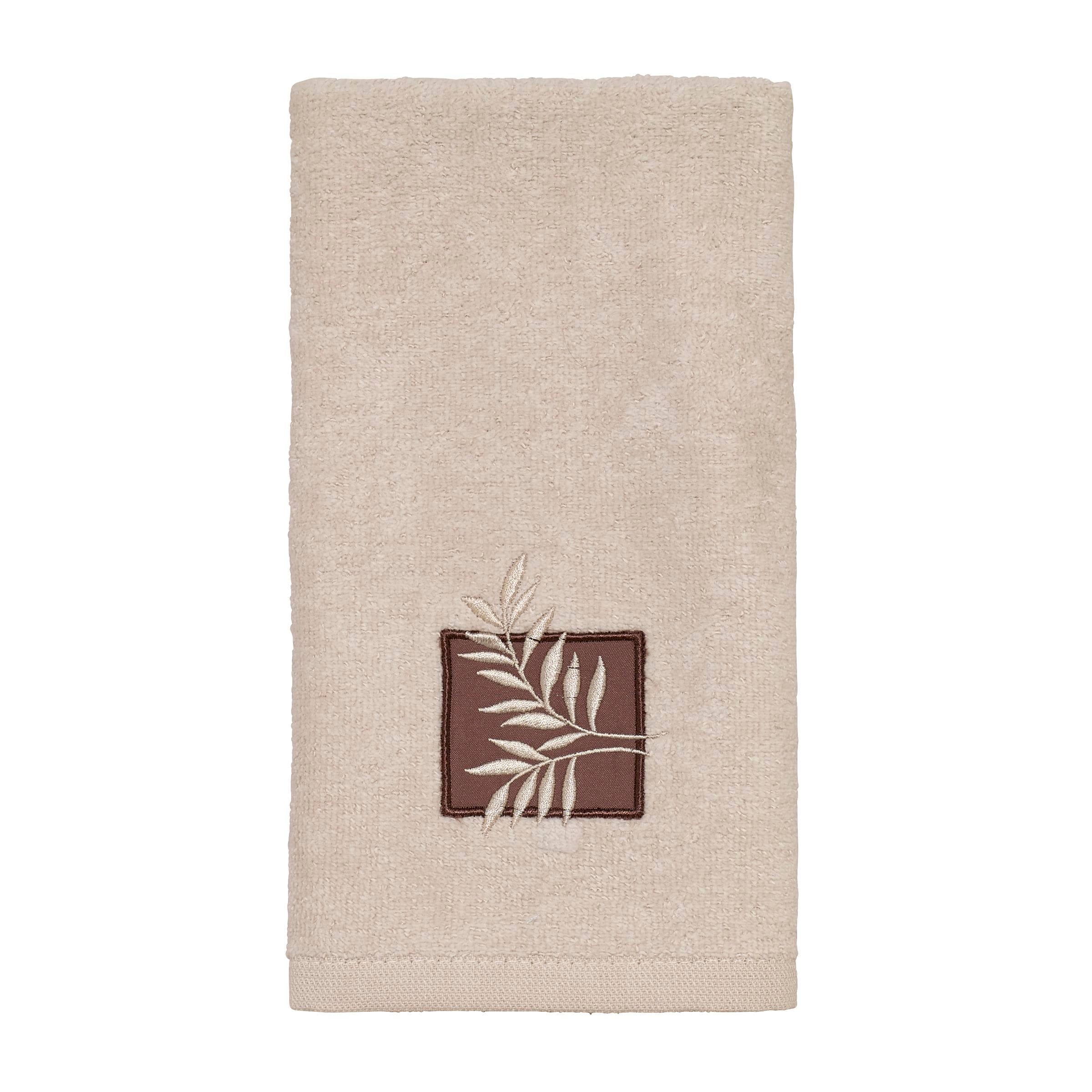 Avanti shop fingertip towels
