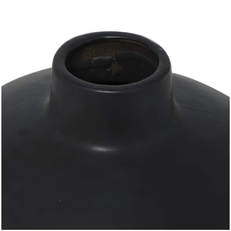 Ceramic Matte Decorative Vase - Black or White - Roche River Decor