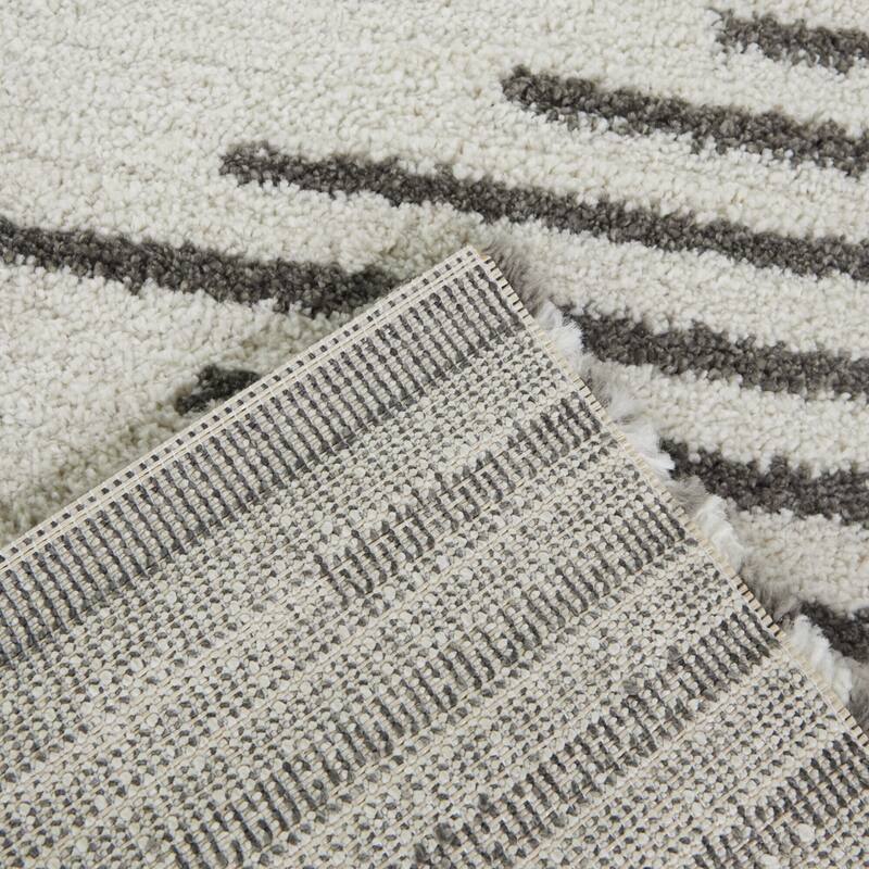 Keri Transitional Trellis Area Rug
