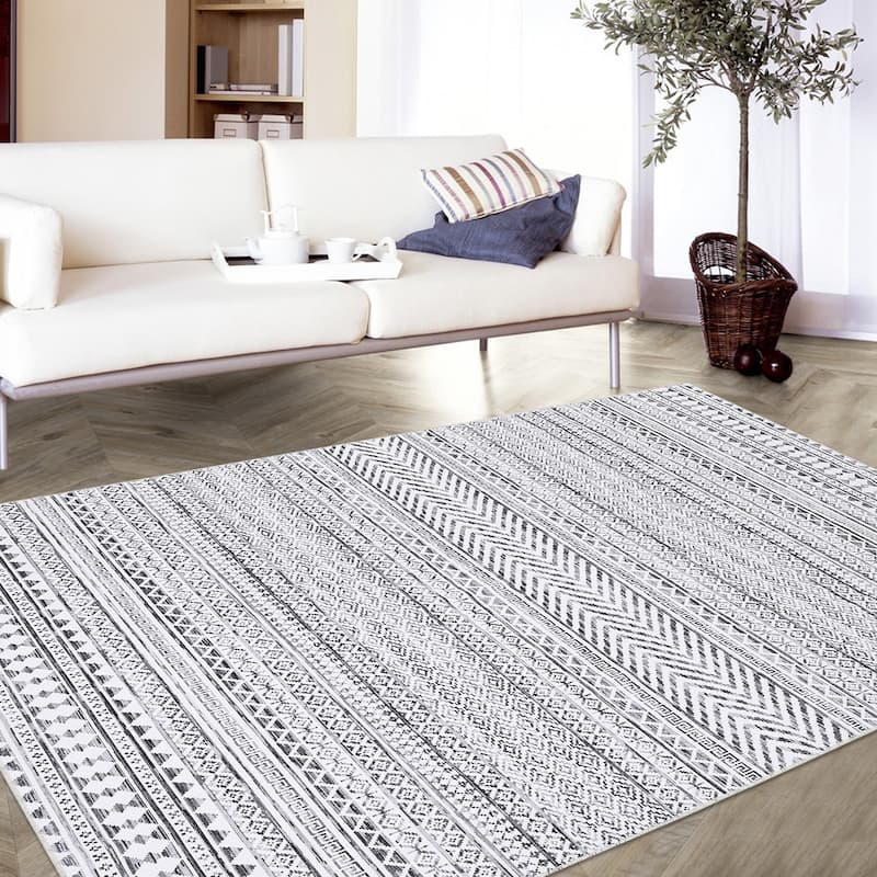 Garvee Moroccan Geometric Machine Washable Area Rug