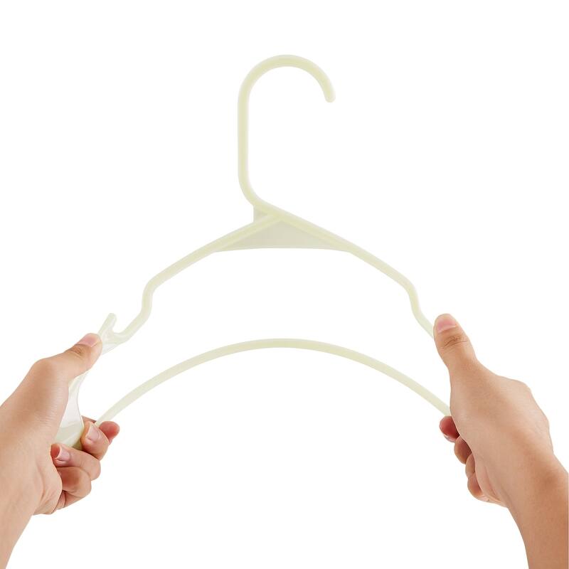 VECELO Plastic Adult Hangers Holds Up To 10 Lbs(25/50 Packs Option), Clothes Hangers
