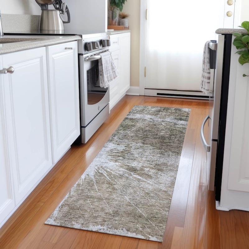 Machine Washable Indoor/ Outdoor Chantille Modern Tree Grain Rug - Taupe - 2'3" x 7'6"