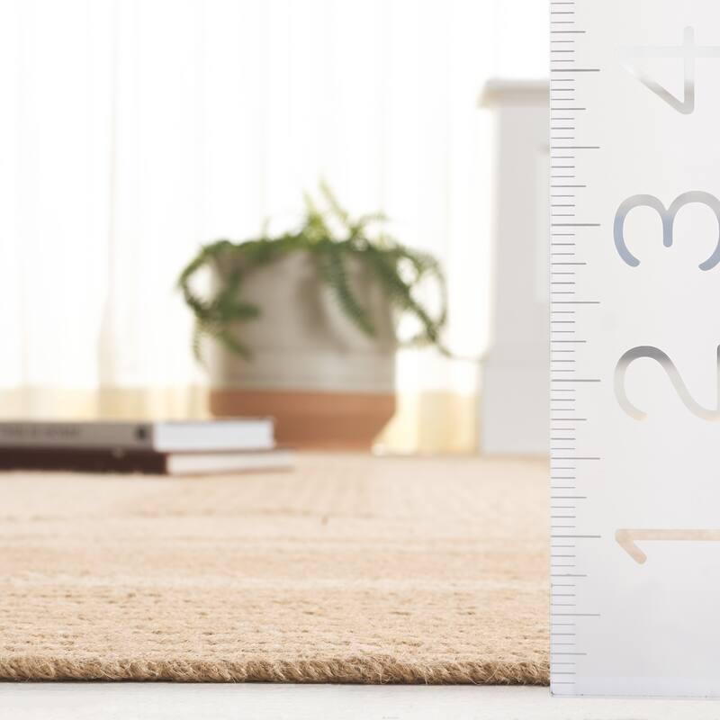 SAFAVIEH Handmade Braided Billee Jute Reversible Rug