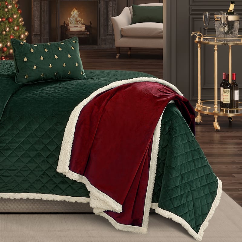 J. Queen New York Casey Christmas Sherpa Throw - Crimson