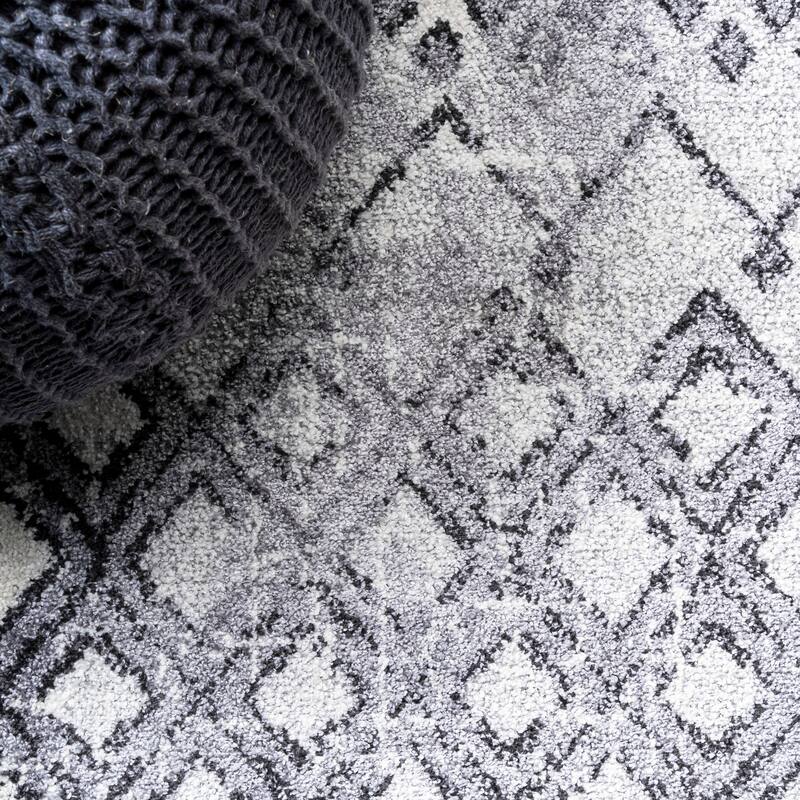 JONATHAN Y Iften Moroccan Geometric Distressed Area Rug
