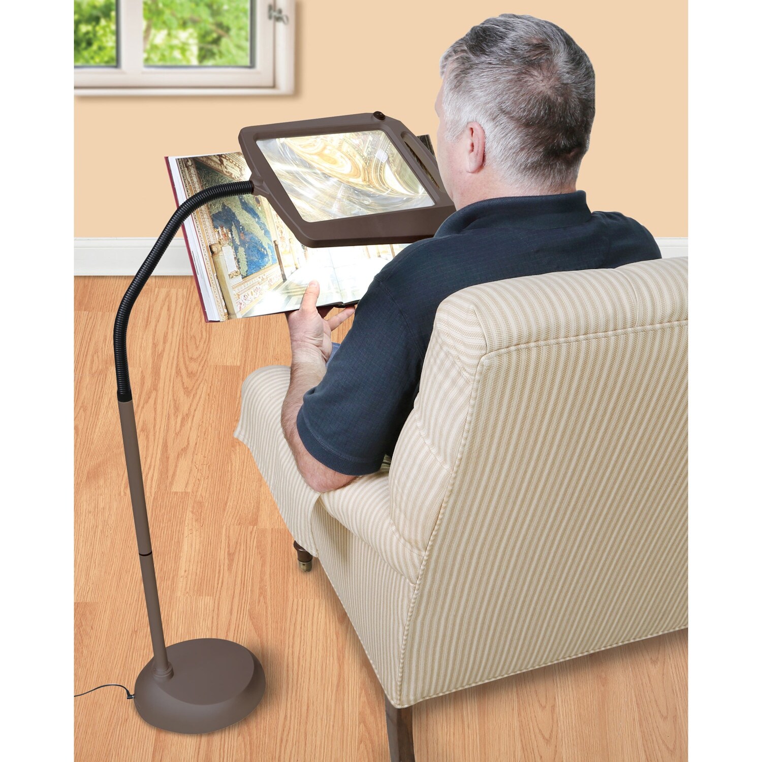 lighted magnifying reading lamp