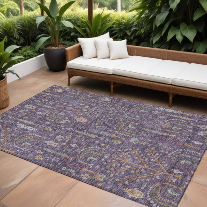 HomeRoots Floral Transitional Rectangle Outdoor Rug - 9' X 12'