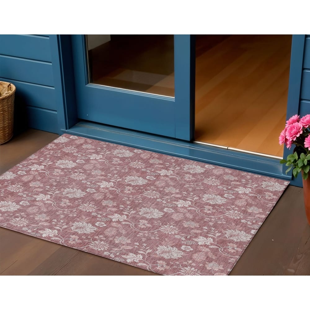HomeRoots Floral Transitional Rectangle Outdoor Rug