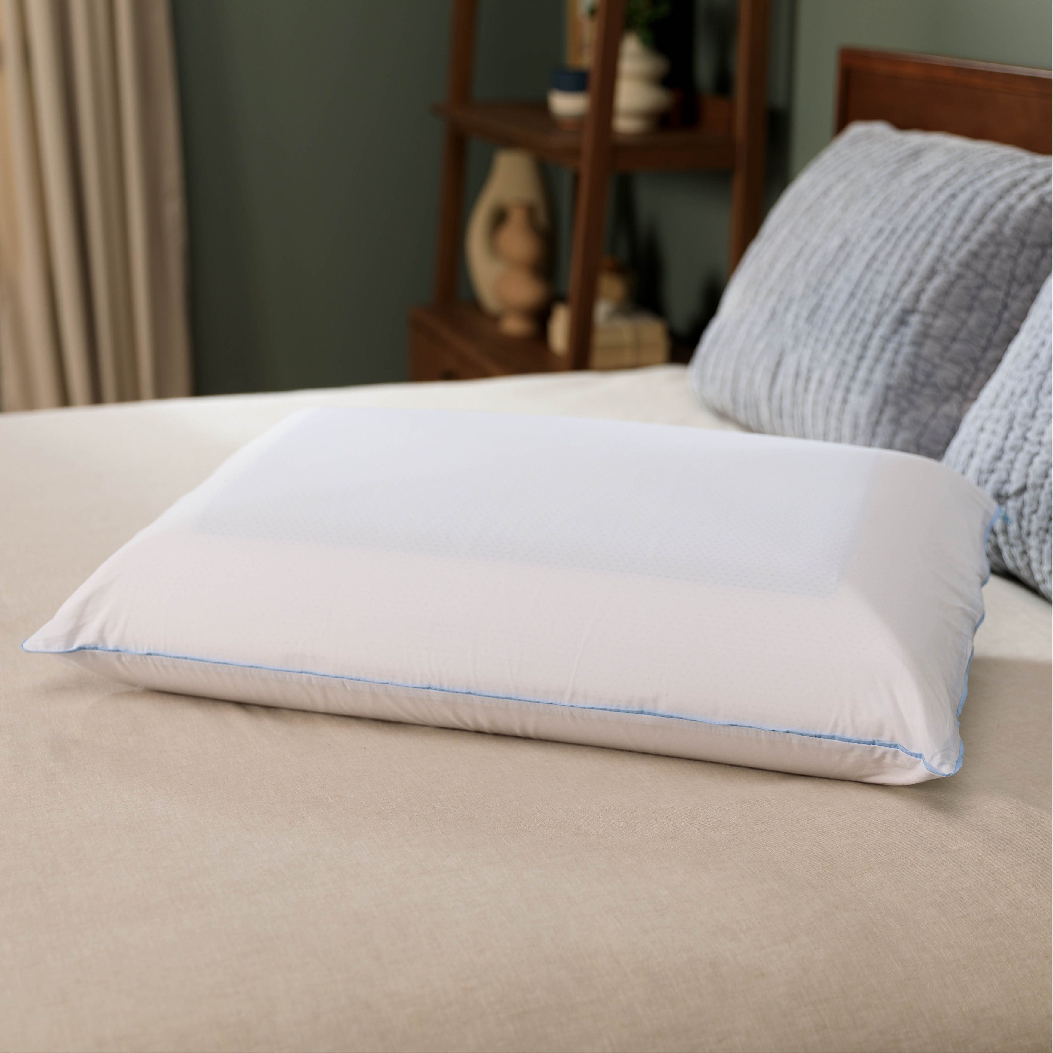 TEMPUR-Cloud Dual Cooling Pillow - Bed Bath & Beyond - 16304555