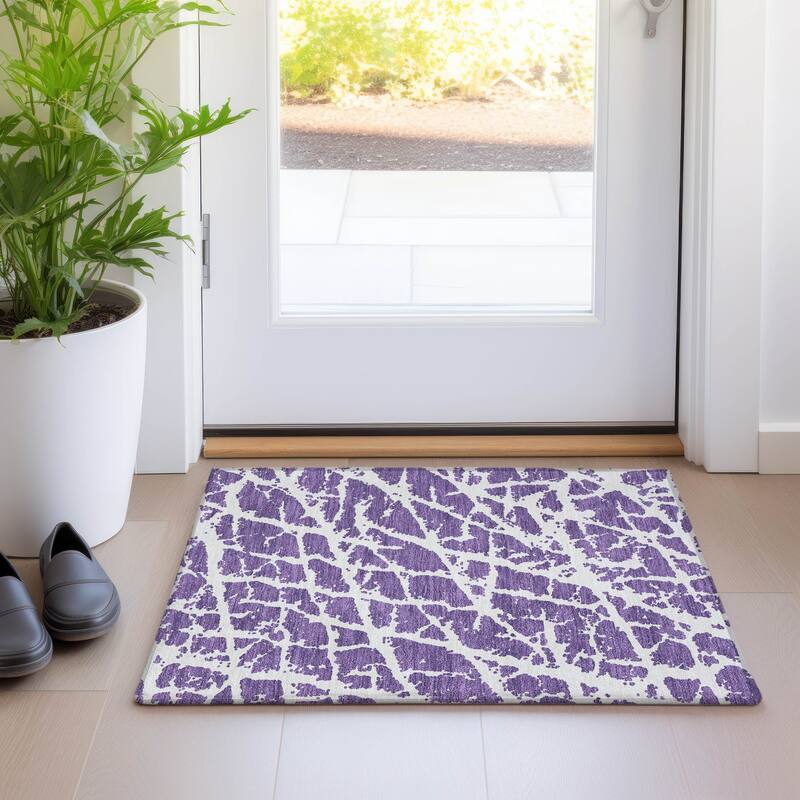 Machine Washable Indoor/ Outdoor Transitional Purple Crackle Chantille Rug