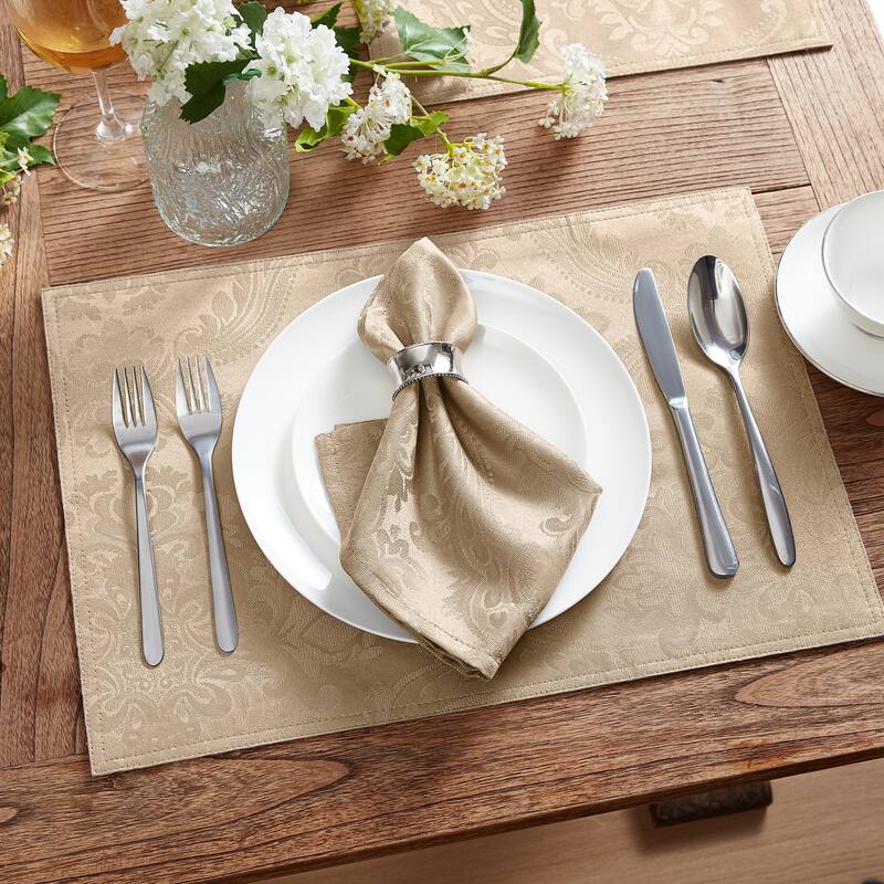 Porch & Den Pamela Damask Placemat (Set of 4) - 13"x19"