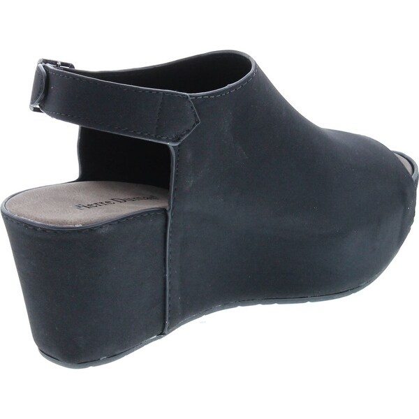 pierre dumas closed toe wedges