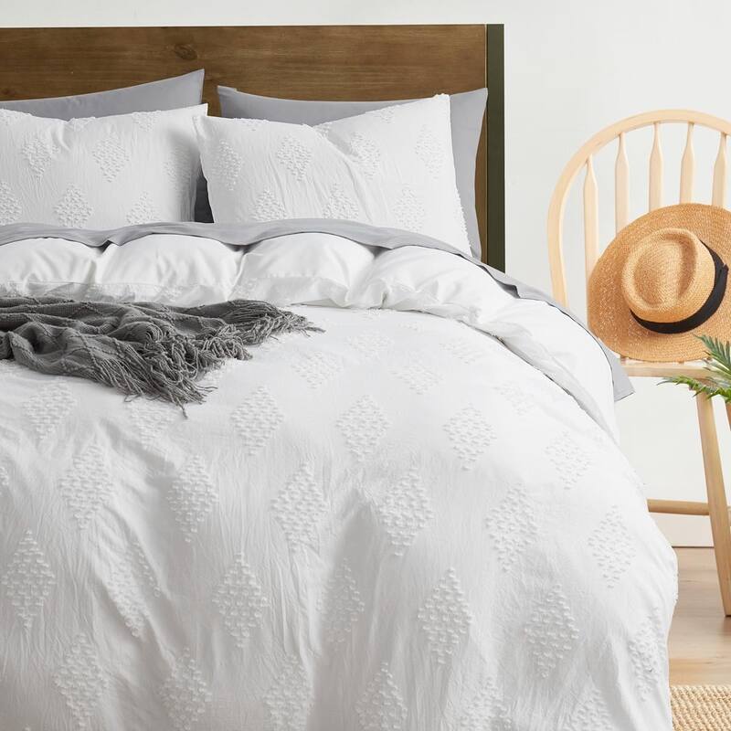 Empyrean Bedding Tufted Duvet Cover Set with Quilted Down Alternative Comforter Insert