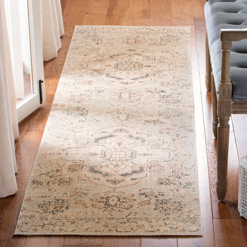 SAFAVIEH Artisan Pierette Distressed Oriental Rug