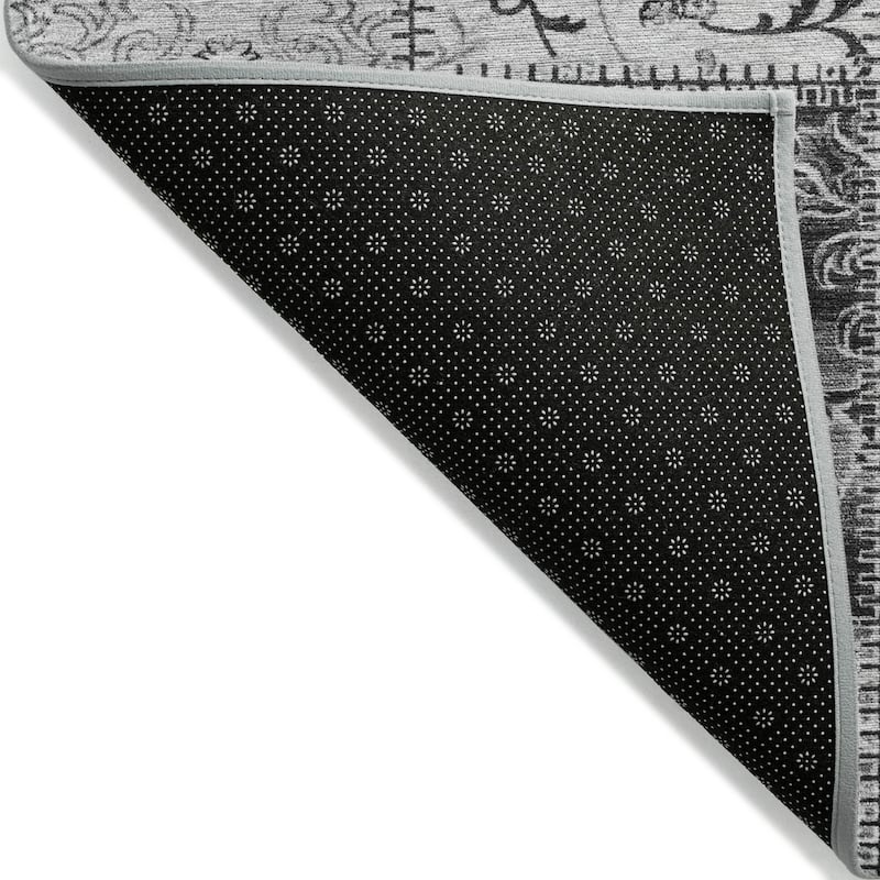 Machine Washable Indoor/ Outdoor Traditional Patchwork Chantille Rug