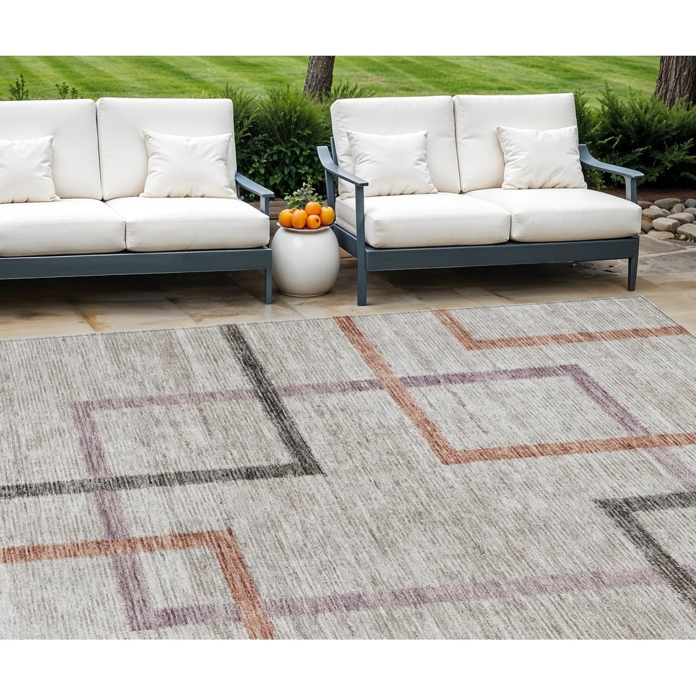 HomeRoots Geometric Transitional Rectangle Outdoor Rug