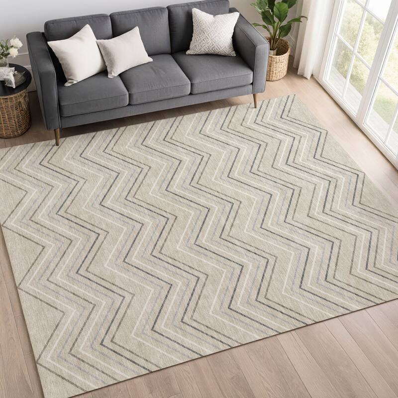 Machine Washable Indoor/ Outdoor Modern Chevron Chantille Rug