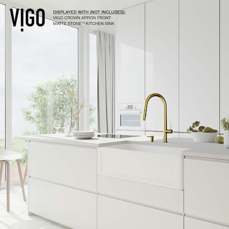 VIGO Greenwich 18" H Single Handle Pull-Down Sprayer Kitchen Faucet