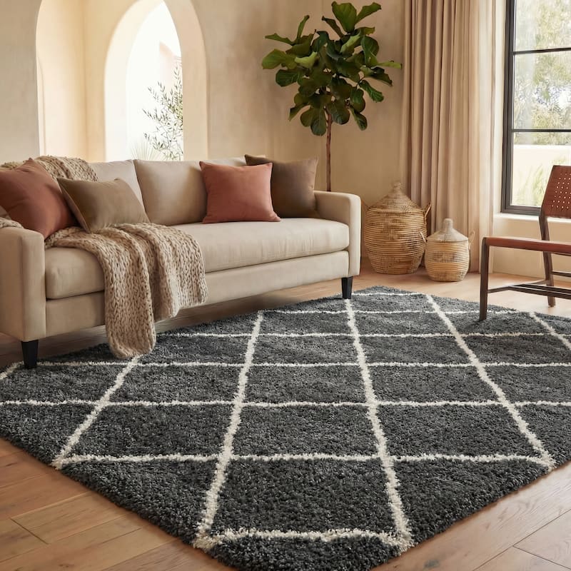 SAFAVIEH Hudson Shag Raili Diamond Trellis 2-inch Thick Rug