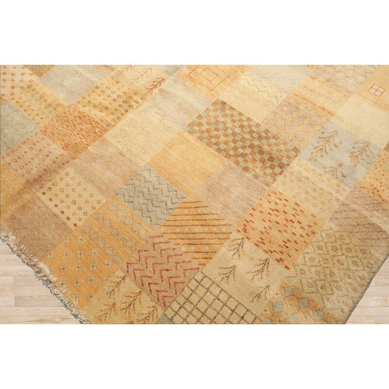 7'11''x10'2'' Hand Knotted Wool Beige Silky Sheen allover pattern Peshawar Rug - 7' 11'' x 10' 2''