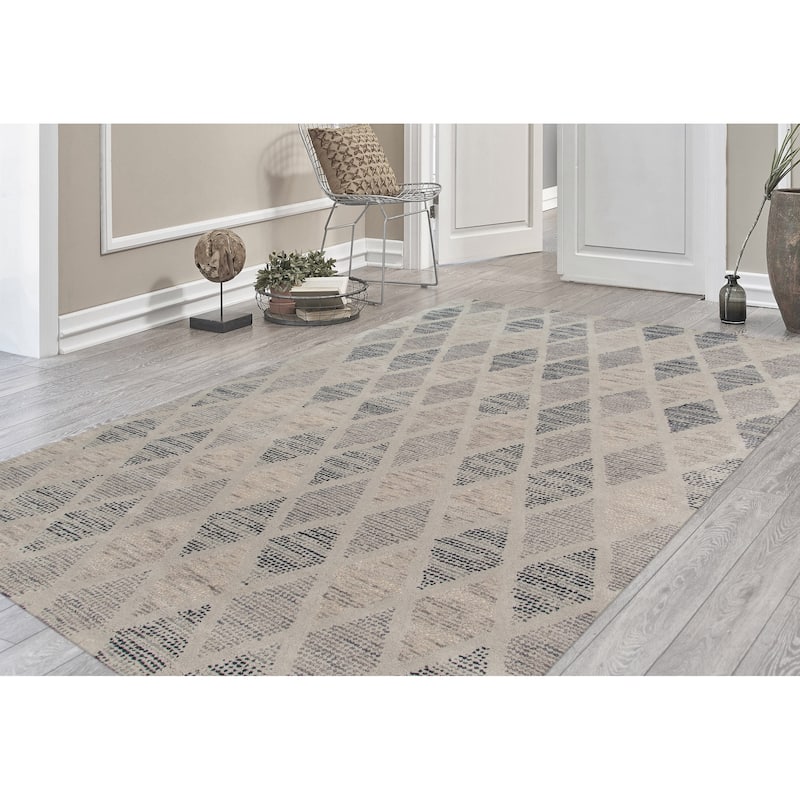 Magi Waverly Modern Diamond Hand-Tufted Wool Area Rug